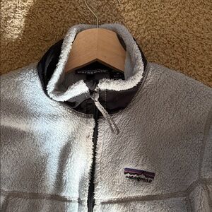 Patagonia Light Gray Zip-Up Sherpa Fleece with Black Trim